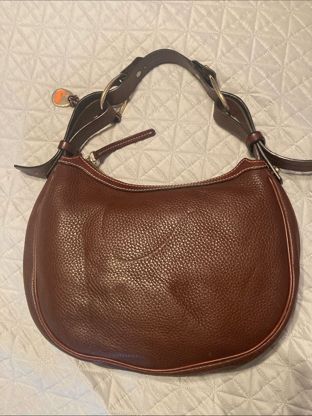 Dooney & Bourke Brown Pebbled Leather Crescent Hobo Shoulder Bag vintage - Picture 2 of 8